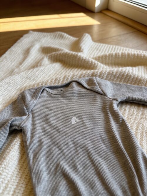 Body americano manga larga gris